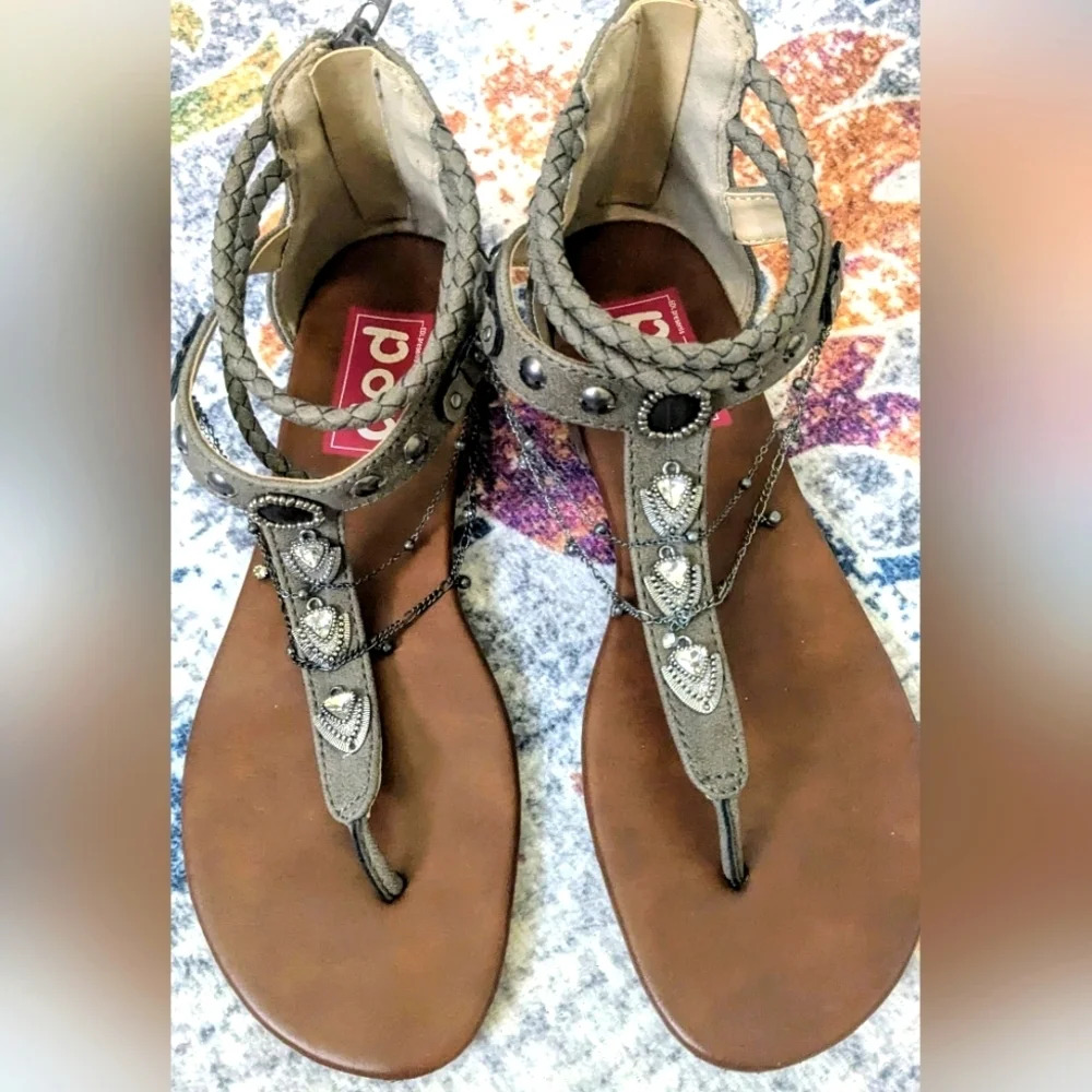 JellyPop strappy jewel sandals size 7.5